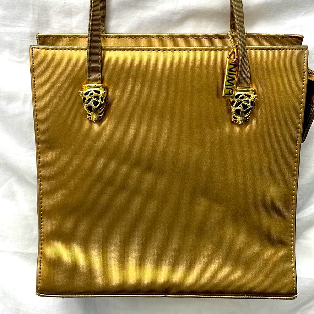 Nima vintage tiger head hand bag sz 10x9.5”